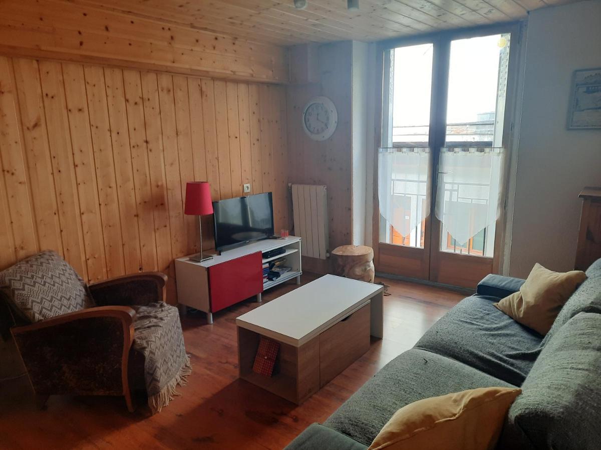 Le Cocon Daire Bagnères-de-Luchon Dış mekan fotoğraf