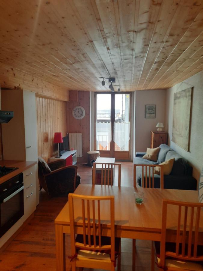 Le Cocon Daire Bagnères-de-Luchon Dış mekan fotoğraf